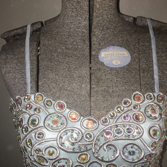 prom or formal dress - Picture 4 of 8